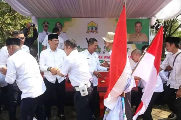 Honorer Kota Serang Tuntut Kenaikan Upah