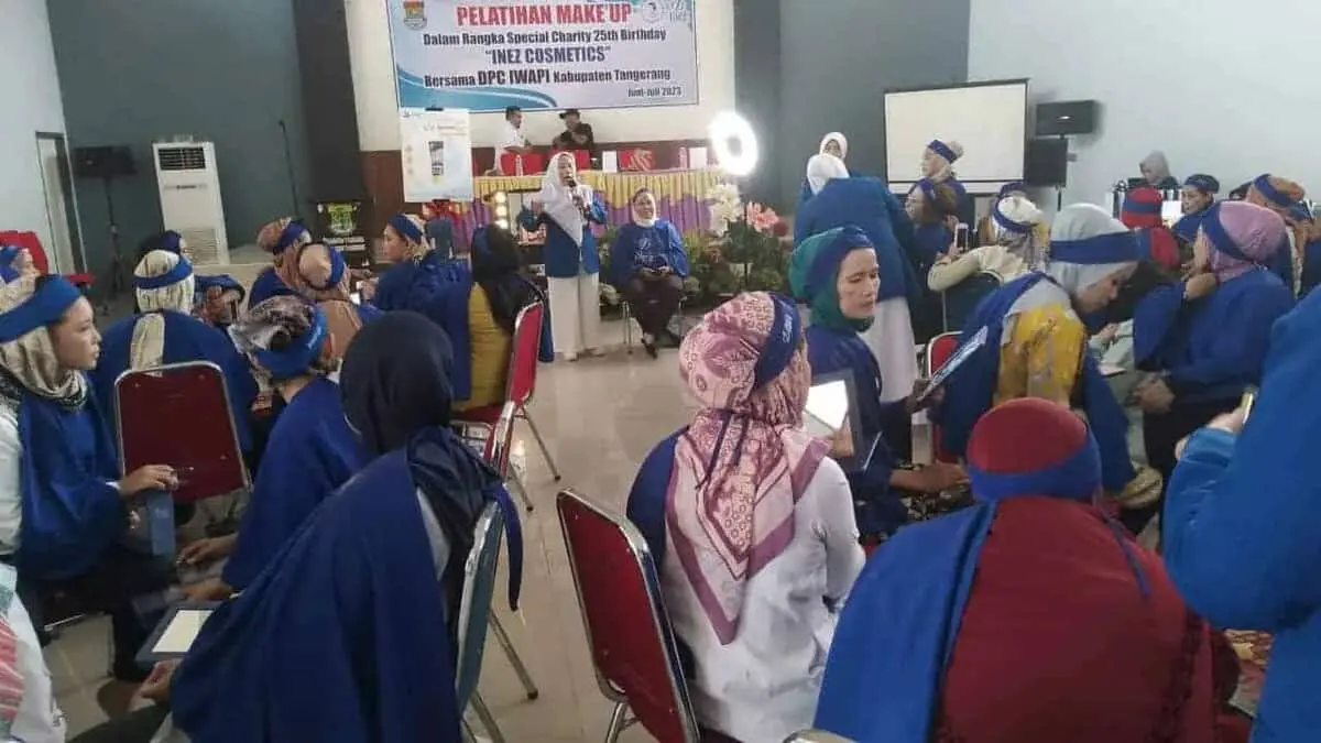 Inez Cosmetic Bareng IWAPI Kabupaten Tangerang Gelar Pelatihan Tata Rias Inez Cosmetic Bareng IWAPI Kabupaten Tangerang Gelar Pelatihan Tata Rias
