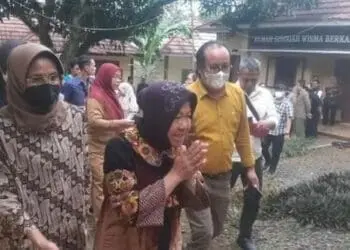 Mensos Risma Janji Bantu Korban Kasus Dugaan TPPO di Pandeglang