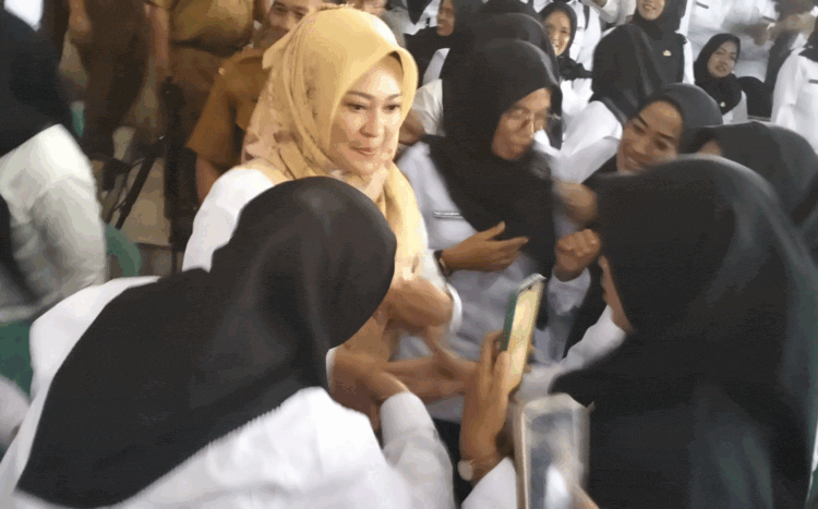 1.655 P3K Guru Pandeglang Diberi SK, Ini Pesan Bupati Irna
