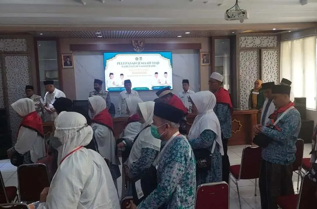25 Orang Calhaj Kloter Terakhir Kabupaten Tangerang Diberangkatkan