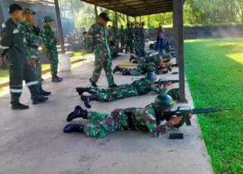 Anggota Kodim 0510/Tigaraksa Tingkatkan Kemampuan Menembak