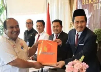 PLENO DPT: Suasana Rapat Pleno Terbuka Rekapitulasi dan Penetapan Daftar Pemilih Tetap (DPT) Tingkat Kota Tangerang Selatan Untuk Pemilu 2024 di BSD, Tangerang Selatan, Rabu (21/6). (ISTIMEWA)