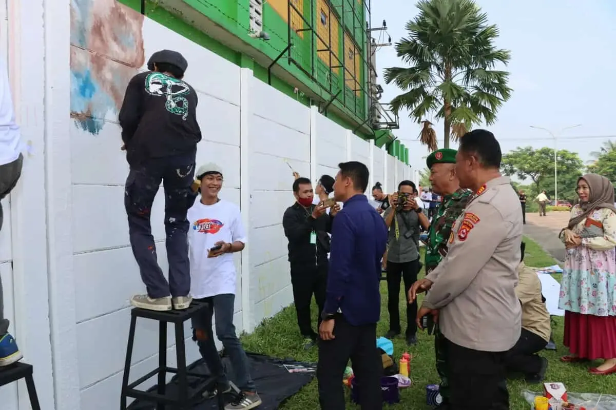 Polresta Tangerang Gelar Kompetisi Mural di Panongan Polresta Tangerang Gelar Kompetisi Mural di Panongan
