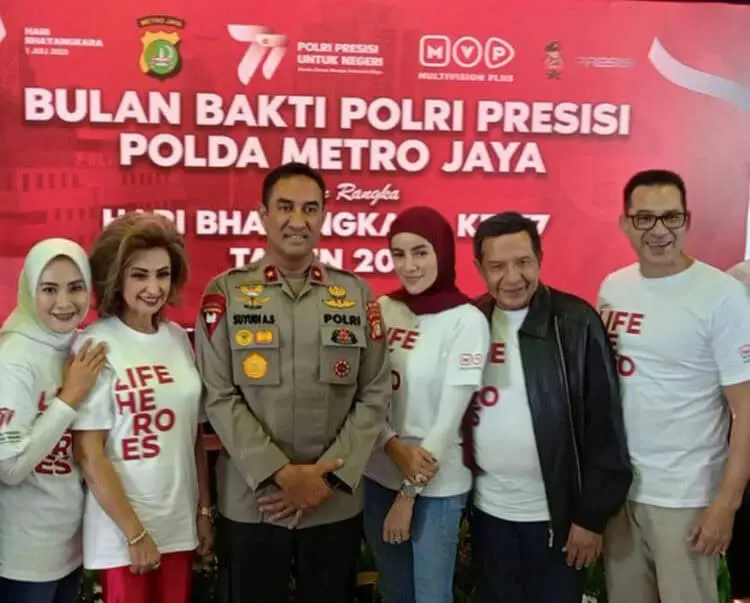 Sambangi Polda Metro Jaya, Sejumlah Artis Kompak Donor Darah