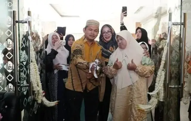 Lafatunnisa Halal Tour and Travel Gelar Grand Opening