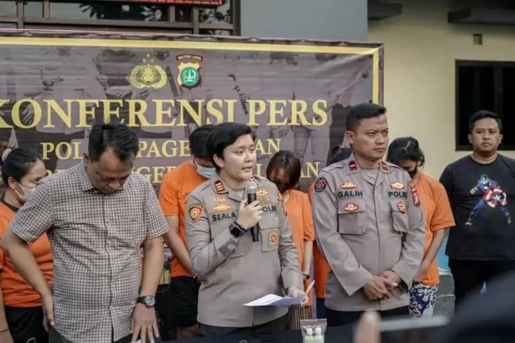 Sindikat Perhiasan Emas Palsu Ditangkap Polsek Pagedangan