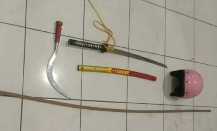 Dua Anggota Gangster Dikeroyok Massa Di Kecamatan Mauk