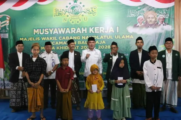 MUSYAWARAH KERJA: Wabup Tangerang Mad Romli saat membuka Musyawarah Kerja I Majelis Wakil Cabang Nadhlatul Ulama (MWCNU) Kecamatan Balaraja di RM Manceuri Balaraja, Rabu (5/7/2023). (ISTIMEWA)