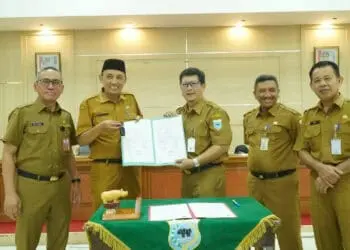 Kena Rotasi, Puluhan Pejabat Eselon IIb di Lingkungan Pemkab Pandeglang Serahkan Randis