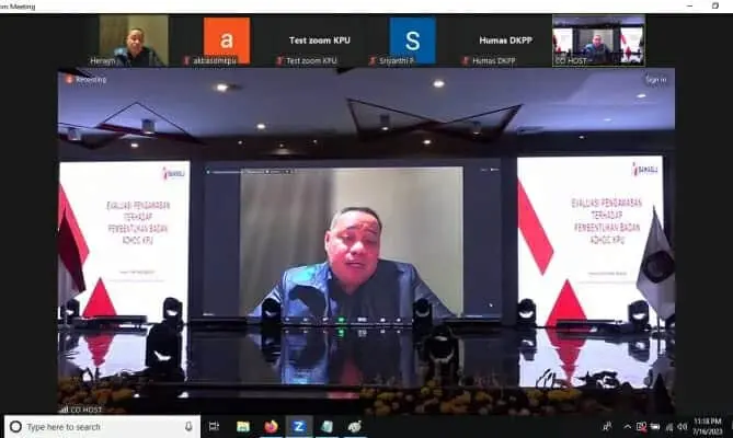 TANGKAPAN LAYAR: Anggota Bawaslu Herwyn JH Malonda saat menjadi narasumber saat Rapat Koordinasi Evaluasi Pembentukan Badan Ad-hoc Pemilu Tahun 2024 Gelombang I secara daring, Minggu (7/17/2023). (DOK BAWASLU)