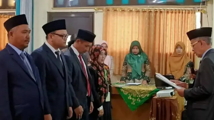 Majukan Sistem Pendidikan, Empat Dekan UNMA Dilantik
