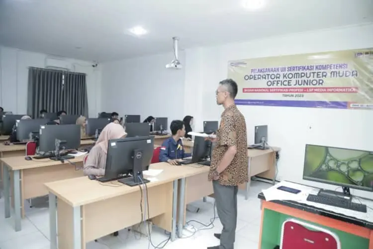 Ratusan Mahasiswa UPG Ikuti Sertifikasi Uji Kompetensi