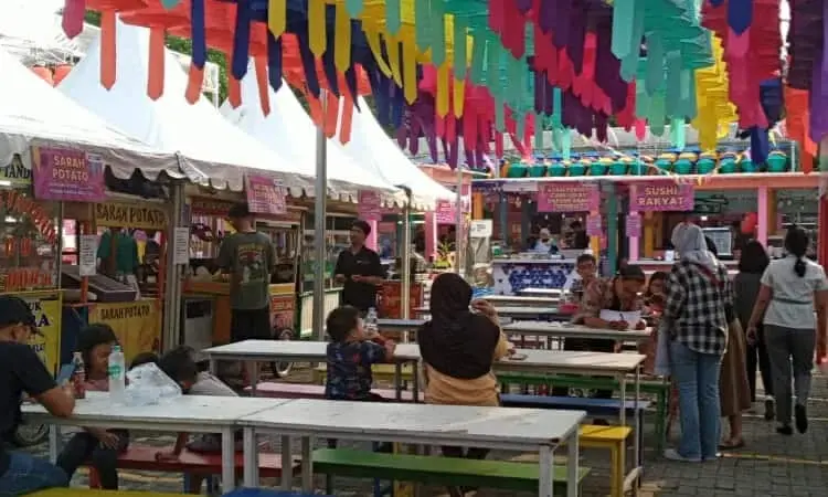 Nikmati Pesta Rasa dan Cahaya di Rame-Rame Jajan Kuliner Pasar Raya Tangcity Mall Nikmati Pesta Rasa dan Cahaya di Rame-Rame Jajan Kuliner Pasar Raya Tangcity Mall