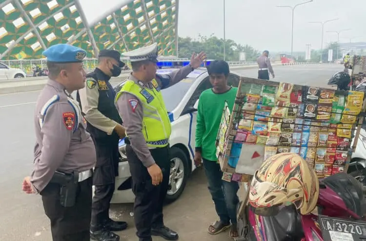 Hari Keempat Operasi, Polda Banten Beri Imbauan ke Pedagang Kaki Lima
