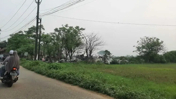 Pembakaran Limbah Kembali Dikeluhkan Warga Sindang Jaya