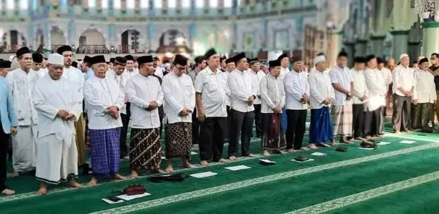 Lantik Pengurus DKM Masjid Agung Al-Ittihad 2023-2028, Ini Harapan Wali kota Tangerang Lantik Pengurus DKM Masjid Agung Al-Ittihad 2023-2028, Ini Harapan Wali kota Tangerang