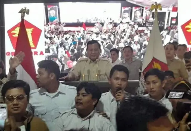 Hadir di Alun-Alun Kota Tangerang, Prabowo Subianto Ajak Relawan Jauhi Kebencian