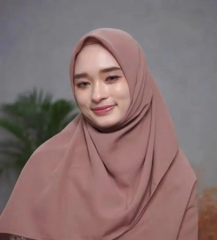 Inara Rusli Tak Larang Virgoun Bertemu Anak
