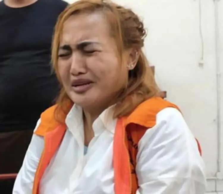 Jelang Sidang Kasus Penistaan Agama, TikToker Lina Mukherjee Menangis