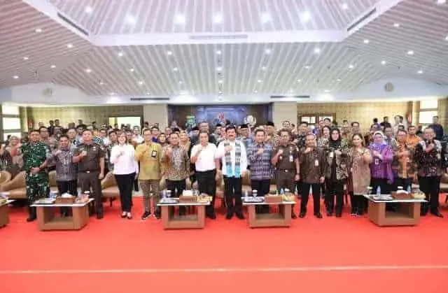 Serahkan Sertipikat Aset Pemda-BUMN Se-Provinsi Banten, Menteri ATR/BPN Minta Pemda Dukung Penuh Program PTSL