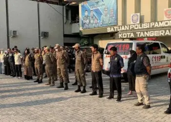 APEL PAGI: Satuan Polisi Pamong Praja (Satpol PP) Kota Tangerang saat mengikuti apel pagi. (ISTIMEWA)