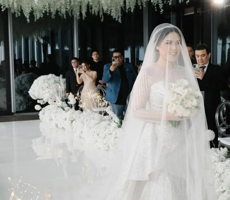 Terkesan Diam-diam, Tina Toon Ungkap Sudah Nikah di Bulan Juni