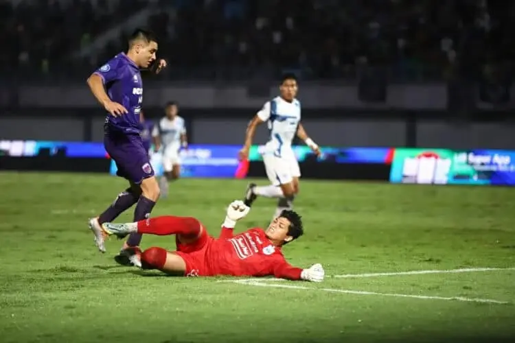 Persita Waspada Kebangkitan Bhayangkara FC