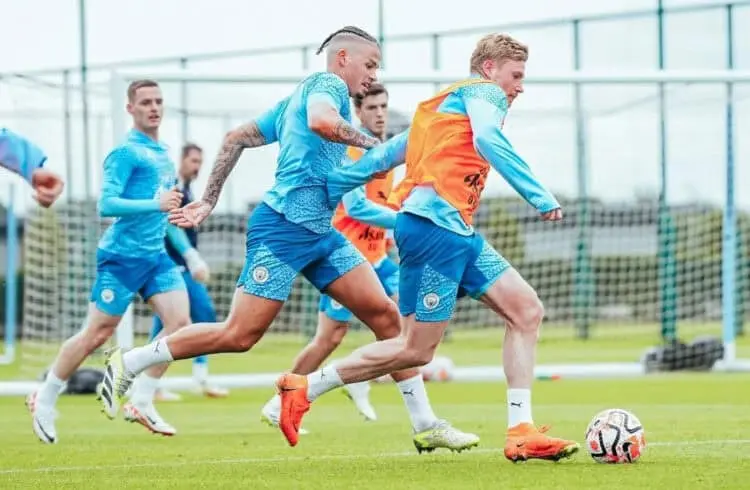 Duel Guru vs Murid di Laga Burnley Lawan Manchester City
