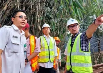 Pilar Labrak Pelaku Pembakaran Sampah Di Pondok Kacang Barat