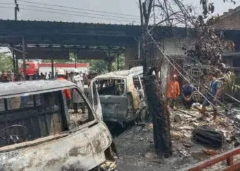 4 Mobil Terbakar di Kibin Kabupaten Serang, Kerugian Capai Rp 400 Juta