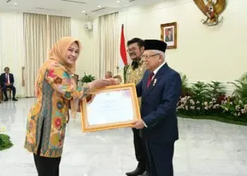 Diganjar Penghargaan Pembangunan Pertanian, Bupati Irna : Kami Persembahkan Untuk Petani dan Masyarakat