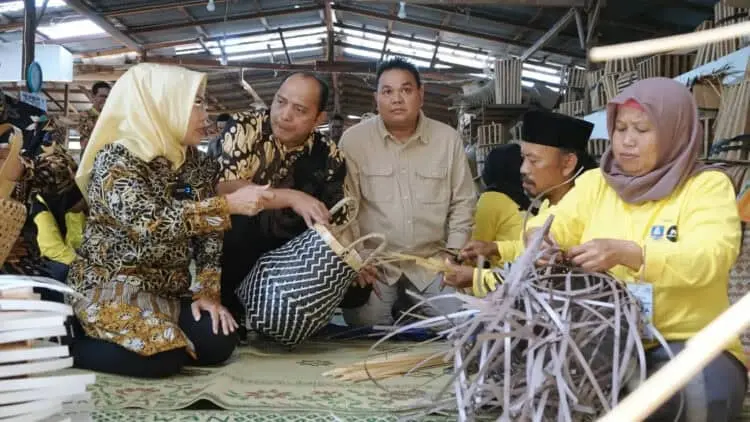 Pemkab Serang ajak puluhan perajin bambu studi banding ke Jogja. (ISTIMEWA)