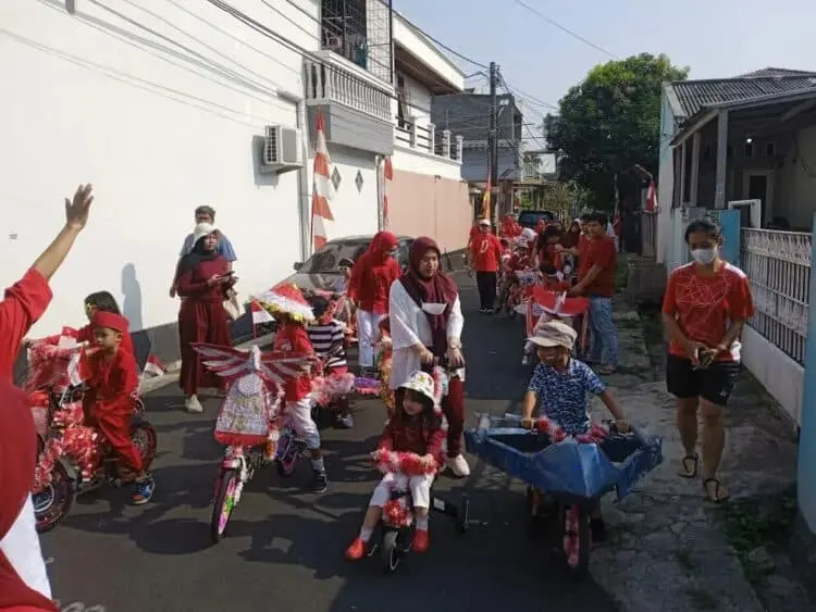 Meriahkan 17 Agustus, Warga Pondok Benda, Pamulang Gelar Parade Sepeda Hias