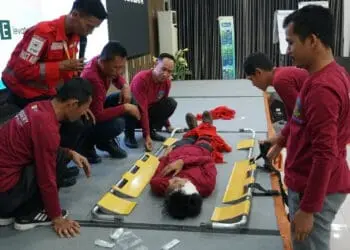 Tanamkan Kesiapsiagaan Kebencanaan, Puluhan Karyawan PLN UPDL Suralaya Kota Cilegon Dilatih Simulasi Gempa Bumi