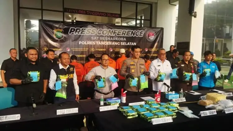 Polres Tangsel Buru Pelaku Kasus Narkoba Rp10 Miliar Hingga ke Pekanbaru