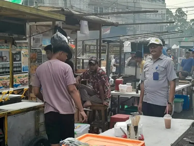 Pedagang Masih Tempati Lajur Kiri, Kawasan Pasar Lama Ditertibkan