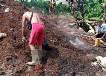 Limbah Ampas Cabai Dibakar, Warga Kademangan Tangsel "Menjerit”