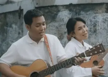 Lirik Lagu Istimewa di Hati-Suara Kayu Feat Project Pop