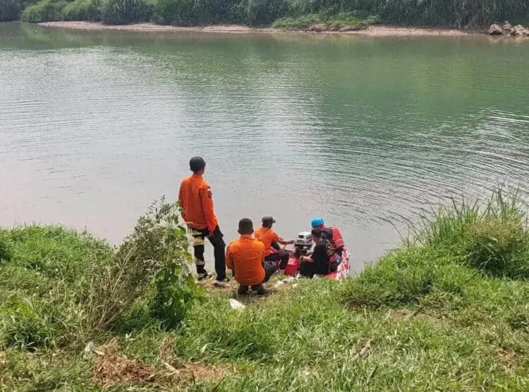 Pemuda di Cisauk Hilang Setelah Tenggelam di Sungai Cisadane