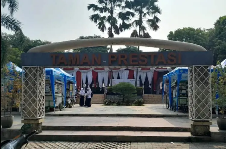 Pedagang Sekitar Alun-alun Kota Tangerang Mengeluh Usai Direlokasi Ke Taman Prestasi