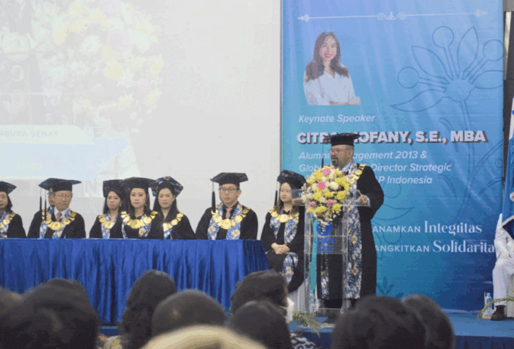 Kuliah Perdana, UMN Tangerang Ajak Mahasiswa Baru Unggul Bersama AI