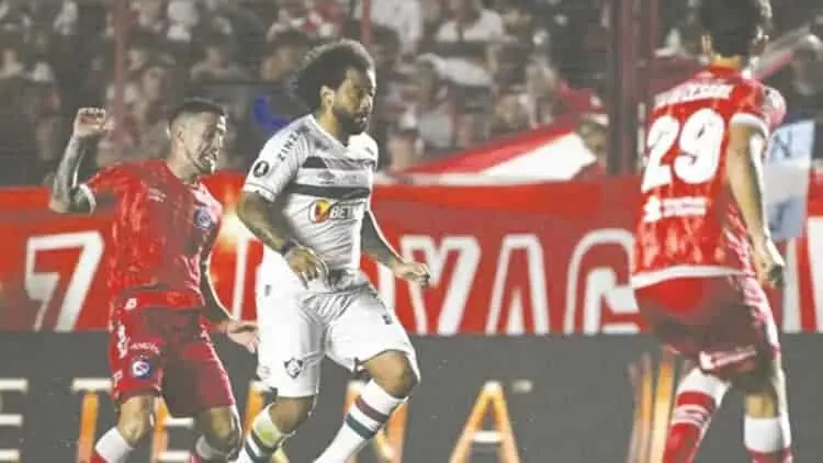 Marcelo Injak Kaki Lawan hingga Patah