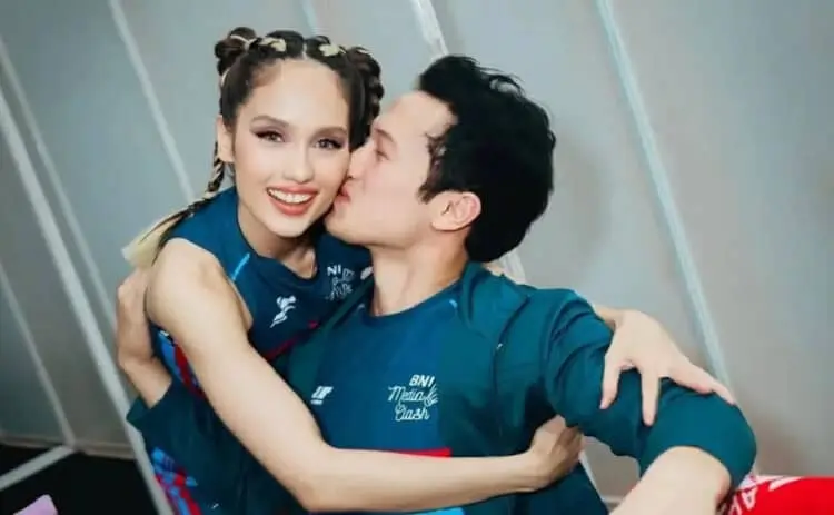 Cinta Laura-Arya Vasco, Herdiana Kiehl Beri Kode Sudah Banyak yang Lamar