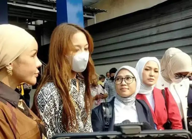 Finalis Miss Universe Natasha Merasa Dilecehkan Usai Difoto Bugil