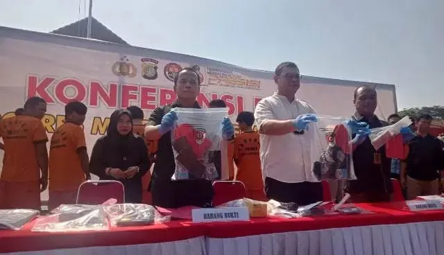Ancam Sebarkan Foto Sama Cewek di Hotel, Komplotan Pemeras Minta Rp 1 Miliar ke Korban