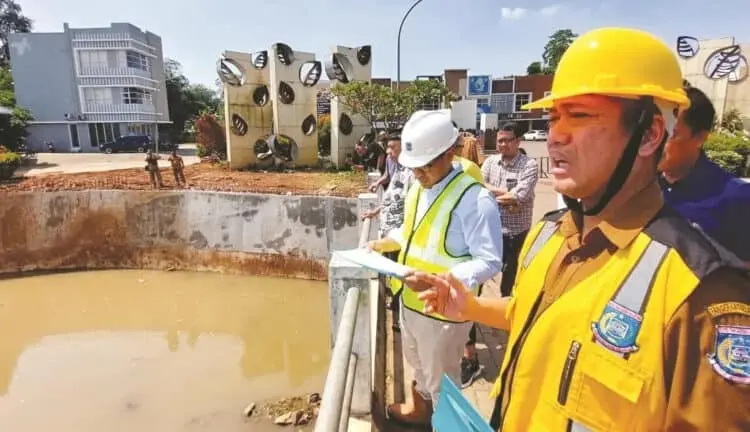 Antisipasi Banjir, DSDABMK Tangsel Lebarkan Kali Ciater Segmen Laverde-Serpong Park