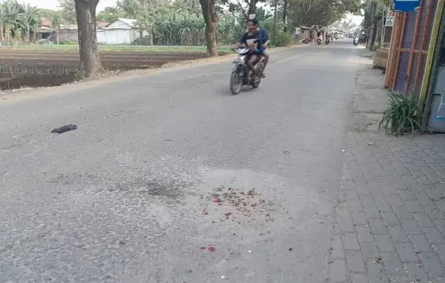 Tragis, Tunggui Kakak Beli Pulsa, Bocah Tewas Terlindas Truk Tanah