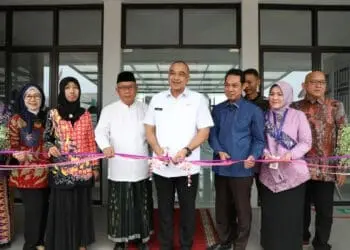 Bupati Tangerang Ahmed Zaki Iskandar, meresmikan gedung UPTD Puskesmas Panongan dan Tigaraksa, Sabtu (9/9/2023). (ISTIMEWA)