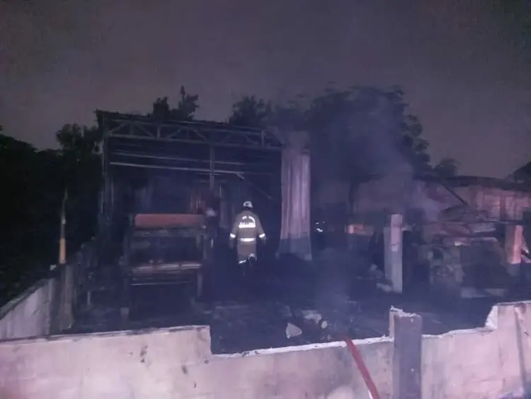 Home Industri Kasur Pakuhaji Terbakar, Pemilik Rugi Ratusan Juta